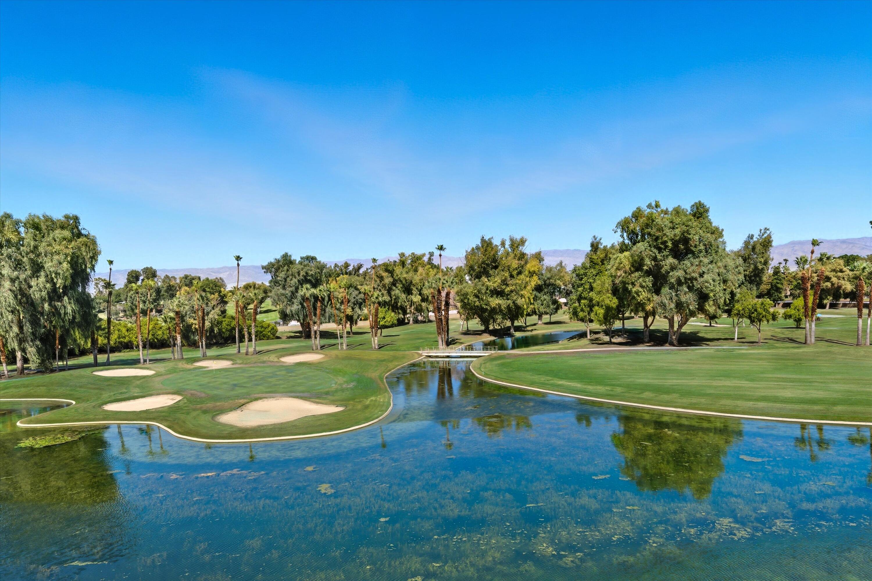 910 Island Drive, Unit 402 Rancho Mirage, CA 92270 - Photo 5 of 37 05-102294806