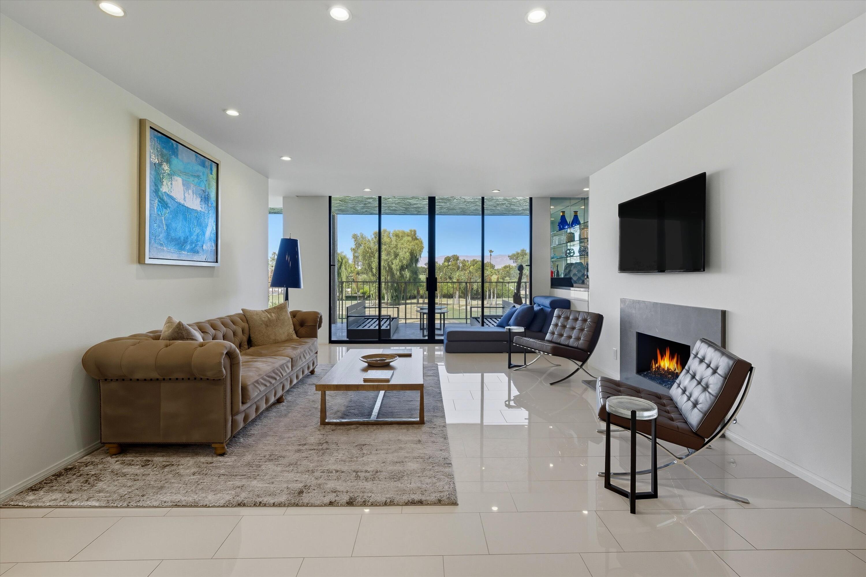 910 Island Drive, Unit 402 Rancho Mirage, CA 92270 - Photo 10 of 37 10-102294828