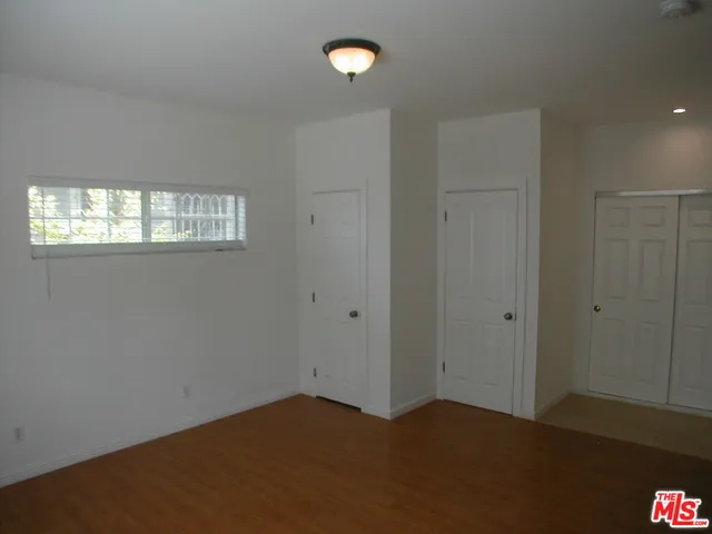 a view of empty room with window