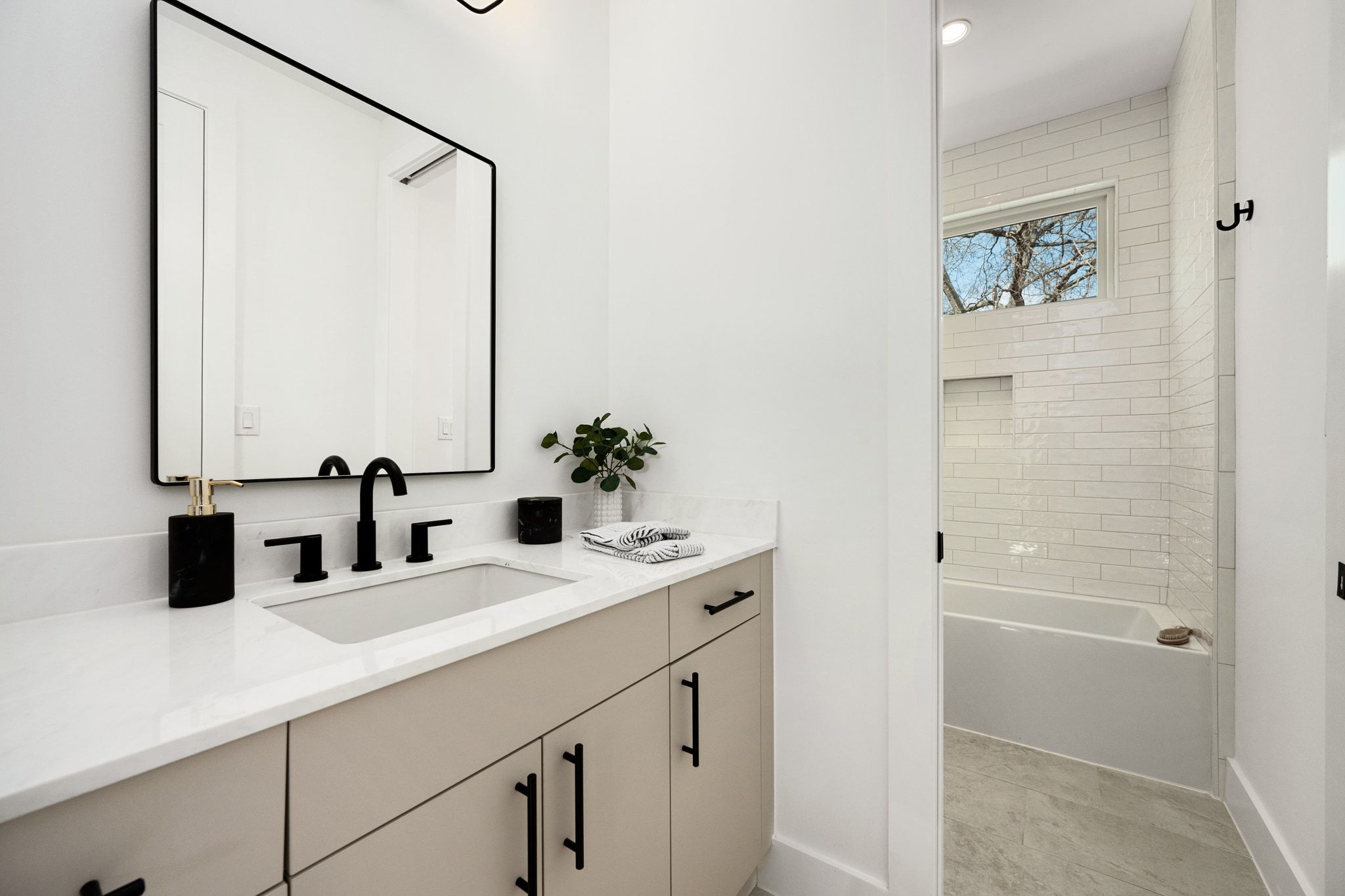 1119 Fairmount Avenue Austin, TX 78704 - Photo 25 of 40