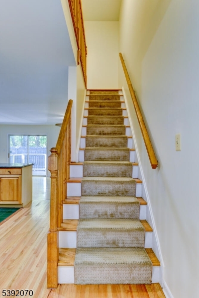 5 Berkeley Square Berkeley Heights, NJ 07922 - Photo 14 of 32