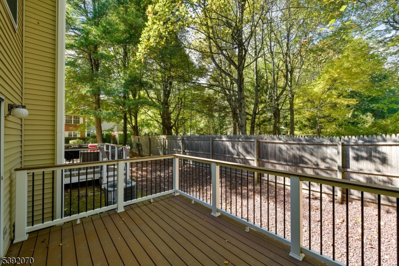 5 Berkeley Square Berkeley Heights, NJ 07922 - Photo 30 of 32