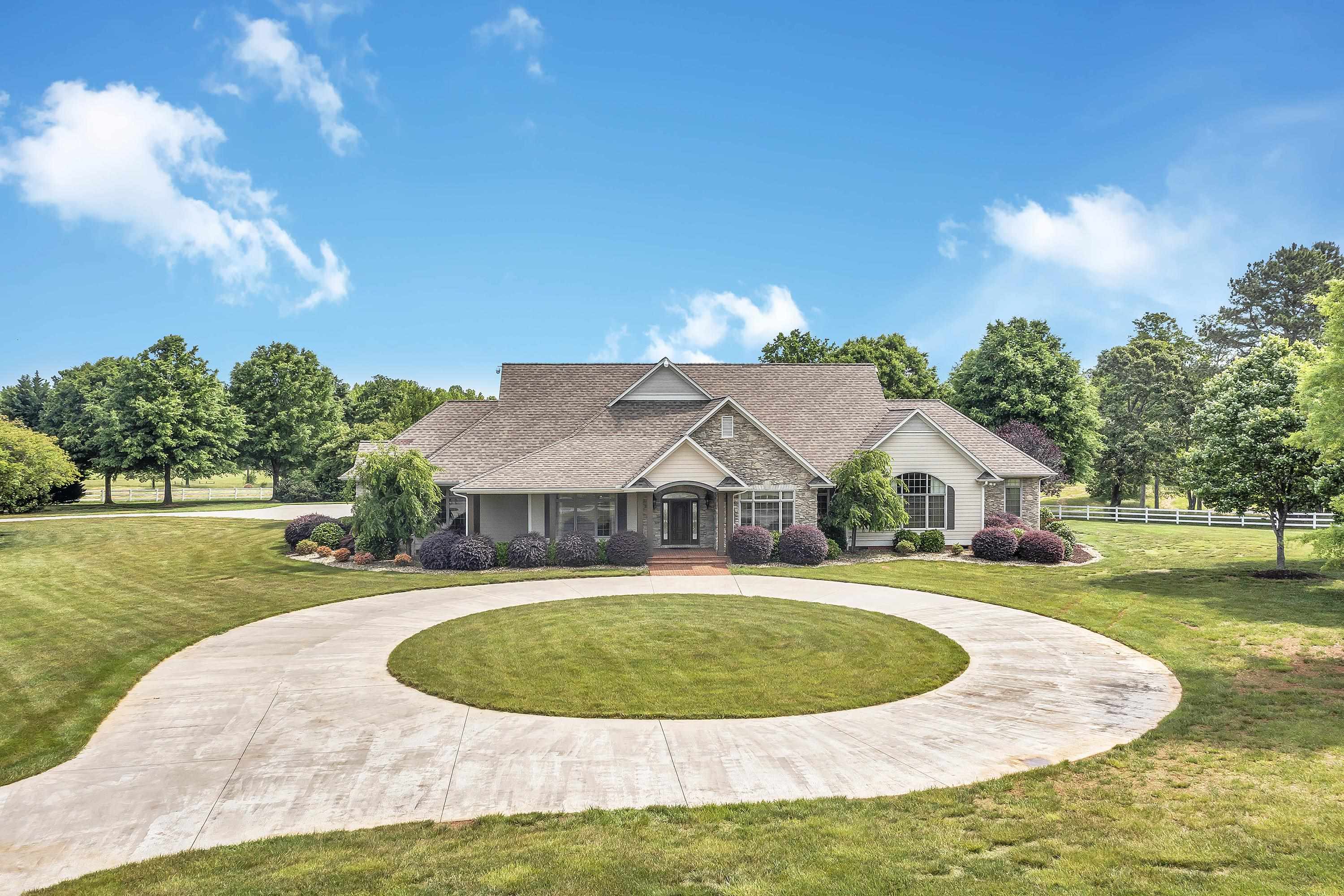 360 Potter Road Gaffney, SC 29341 - Photo 1 of 36
