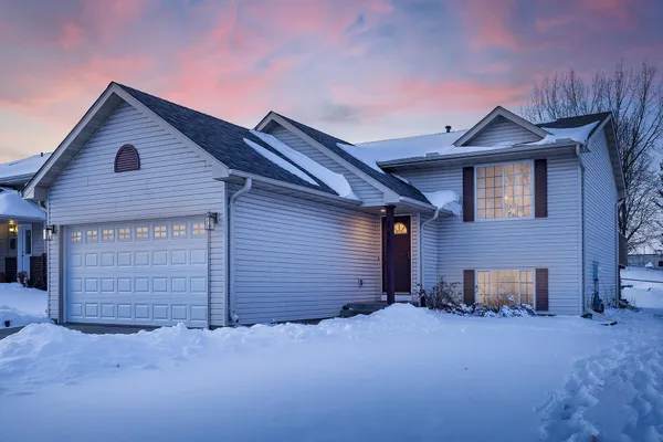 $380,000 | 860 Sparrow Road, Waconia, MN 55387