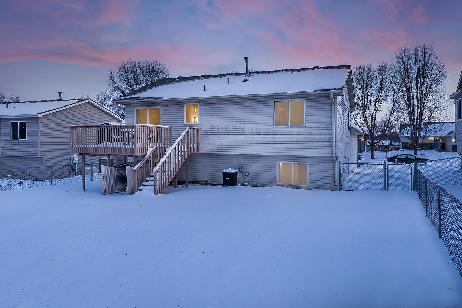 860 Sparrow Road Waconia, MN 55387 - Photo 4 of 6