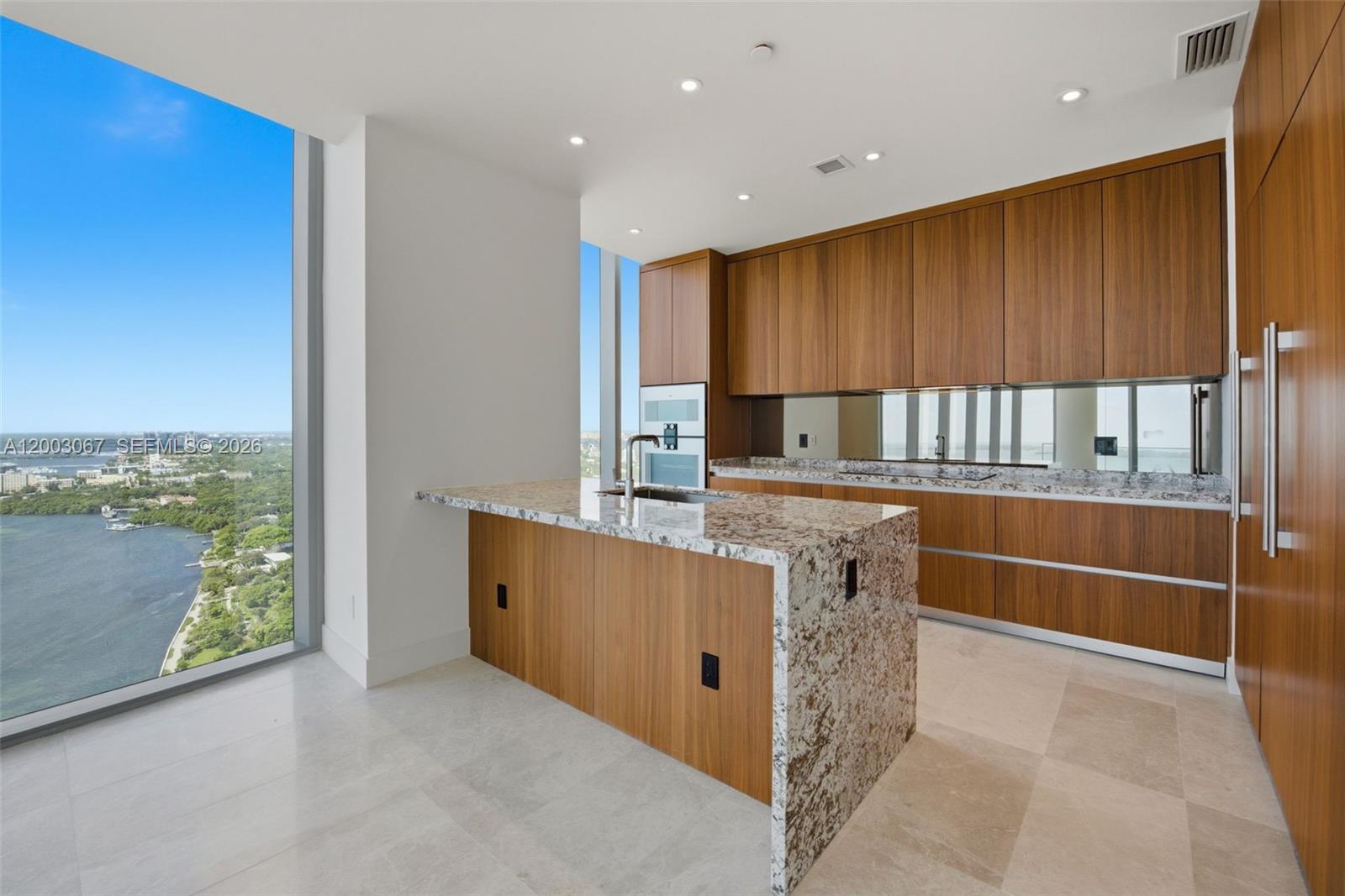 175 Southeast 25th Road, Unit 3302 Miami, FL 33129 - Photo 13 of 86