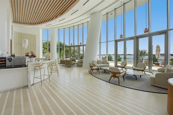 $37,000 | 175 Southeast 25th Road, Unit 3302, Miami, FL 33129