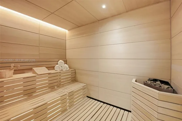 $37,000 | 175 Southeast 25th Road, Unit 3302, Miami, FL 33129