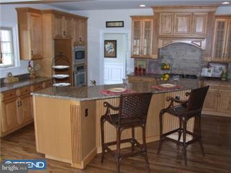 5 Strathmore Court Wallingford, PA 19086 - Photo 3 of 9 Kitchen
