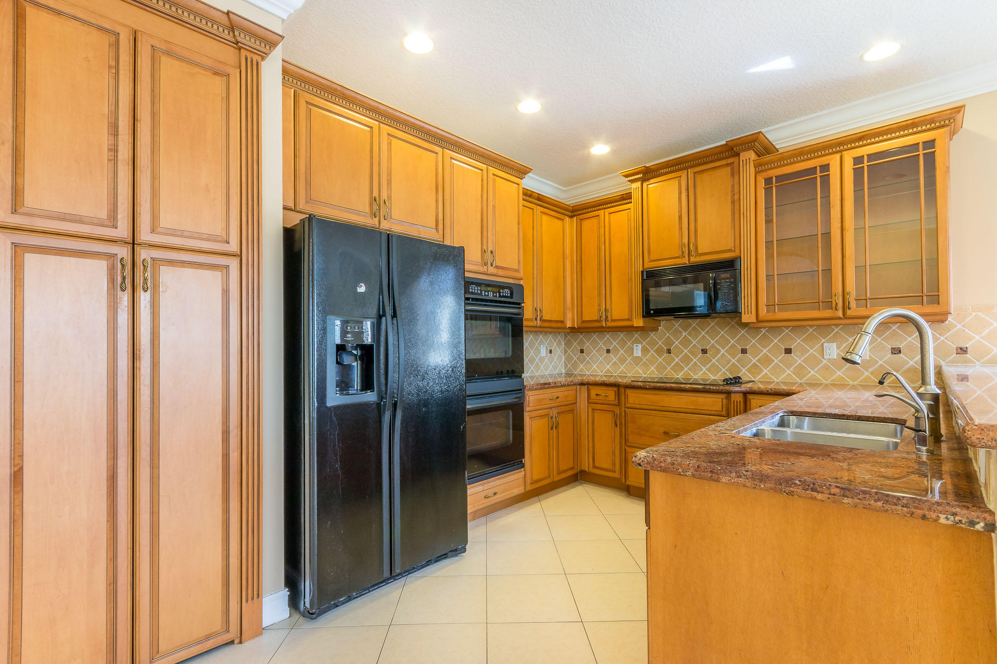 8968 Chestnut Ridge Way Boynton Beach, FL 33473 - Photo 4 of 31 new kitchen