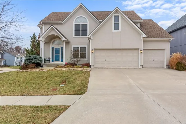 $450,000 | 3016 South Grizzly Avenue, Blue Springs, MO 64015
