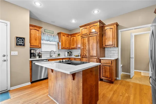 $450,000 | 3016 South Grizzly Avenue, Blue Springs, MO 64015