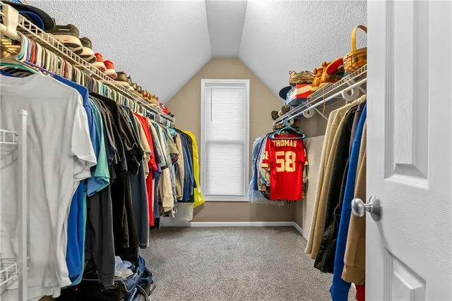 $450,000 | 3016 South Grizzly Avenue, Blue Springs, MO 64015