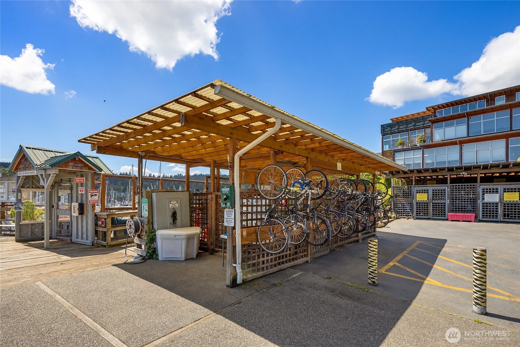 141 Parfitt Way Southwest, Unit A6 Bainbridge Island, WA 98110 - Photo 17 of 31