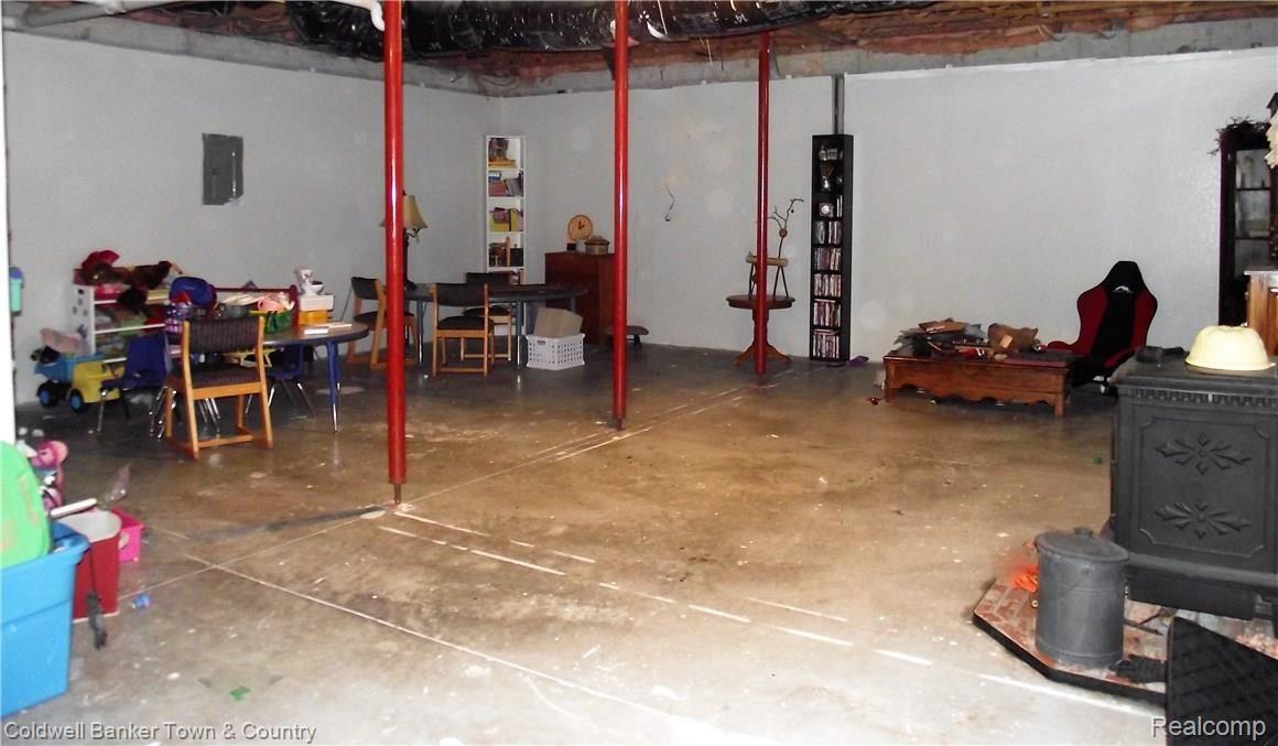 10862 Byron Road Howell, MI 48855 - Photo 20 of 26 DSCF8246 (2).JPG