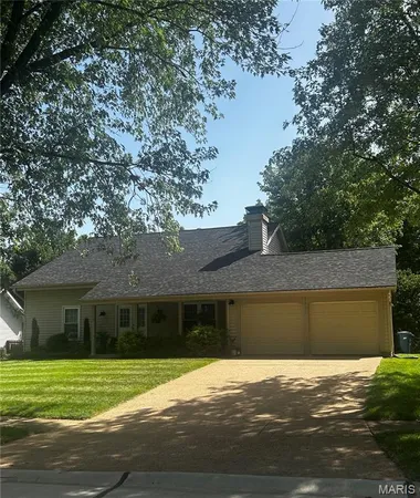 $380,000 | 1420 Mautenne Drive, Manchester, MO 63021