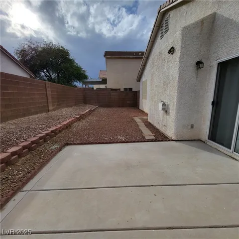 $1,943 | 8845 Winter Sky Avenue, Las Vegas, NV 89148