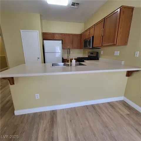 $1,943 | 8845 Winter Sky Avenue, Las Vegas, NV 89148
