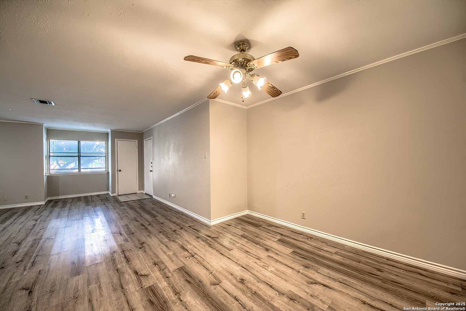 7738 Chambers Road, Unit 1102 San Antonio, TX 78229 - Photo 7 of 26 Gallery Image 7