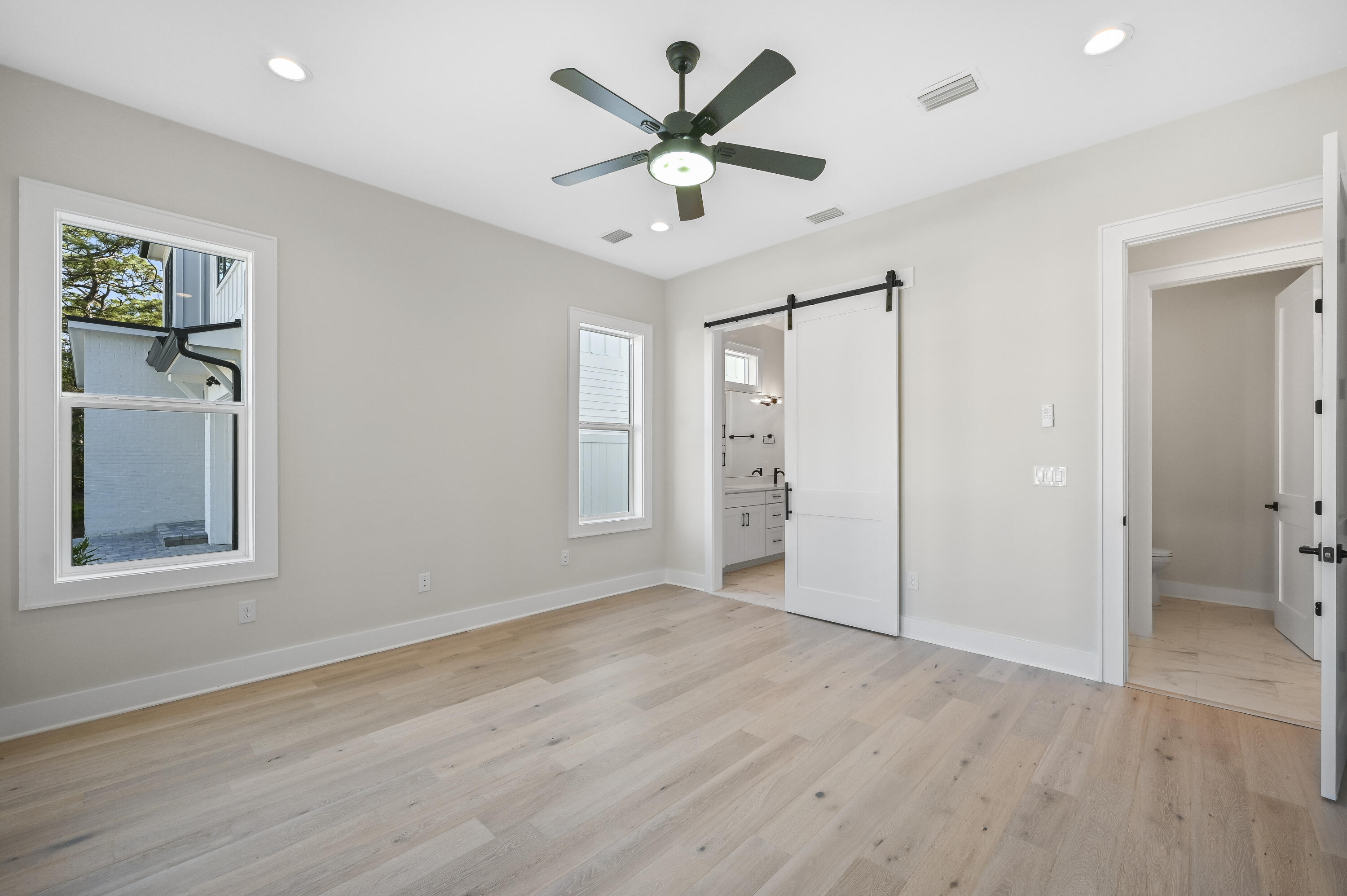 21 Jp Lane Santa Rosa Beach, FL 32459 - Photo 10 of 28 Downstairs Master