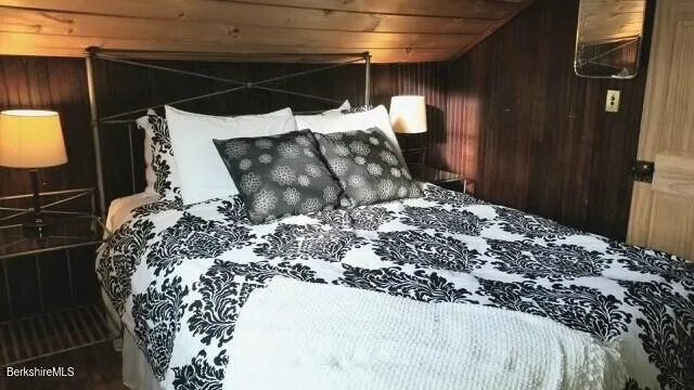 $3,700 | 257 North Main Street, Hancock, MA 01237