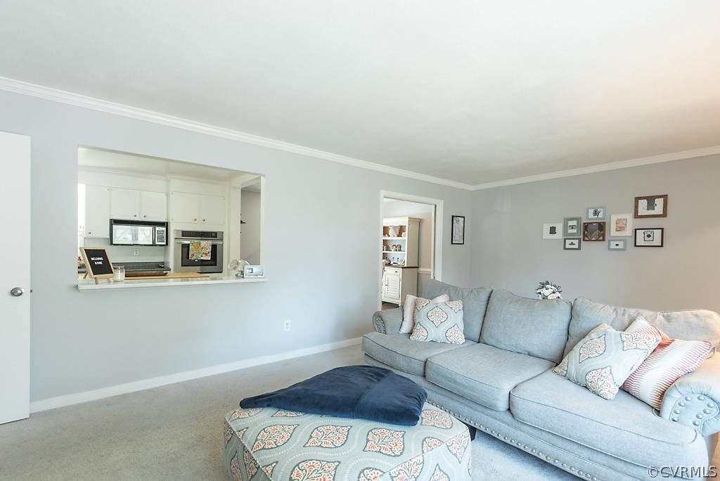 3825 Frankmont Road Richmond, VA 23234 - Photo 11 of 47 a living room with a couch