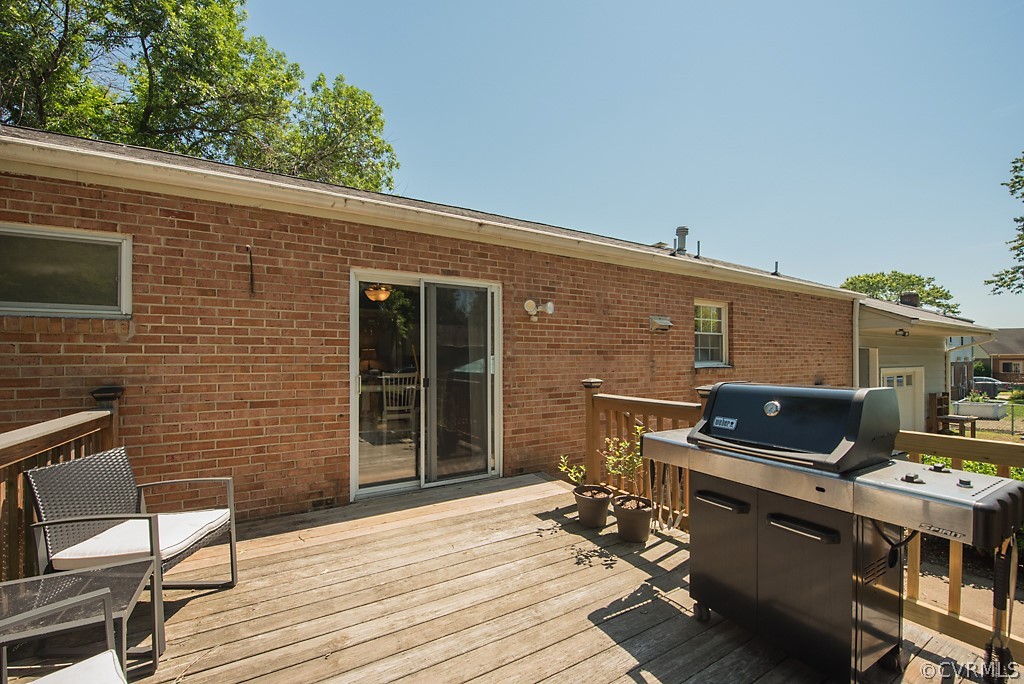 3825 Frankmont Road Richmond, VA 23234 - Photo 38 of 47 a backyard of a house with seating space