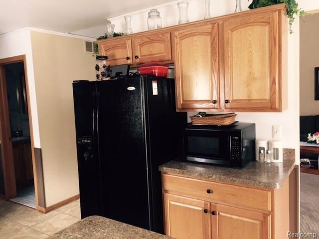 28364 Lange Road New Baltimore, MI 48047 - Photo 15 of 32 kitchen1.jpg