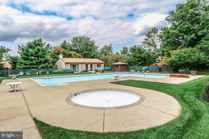 503 Raintree Lane Malvern, PA 19355 - Photo 19 of 19 Community Pool