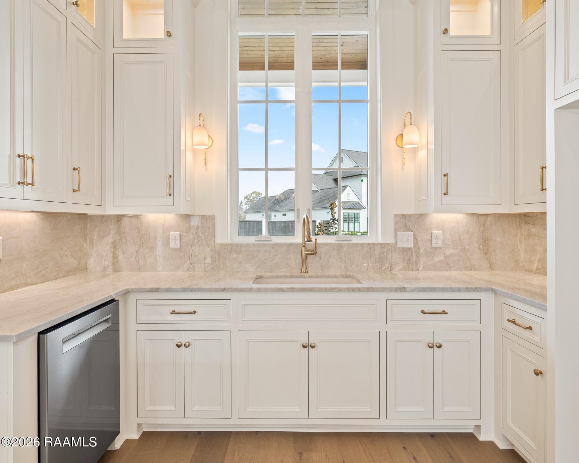 504 Winthorpe Row Lafayette, LA 70503 - Photo 5 of 55 504 Winthrope-19