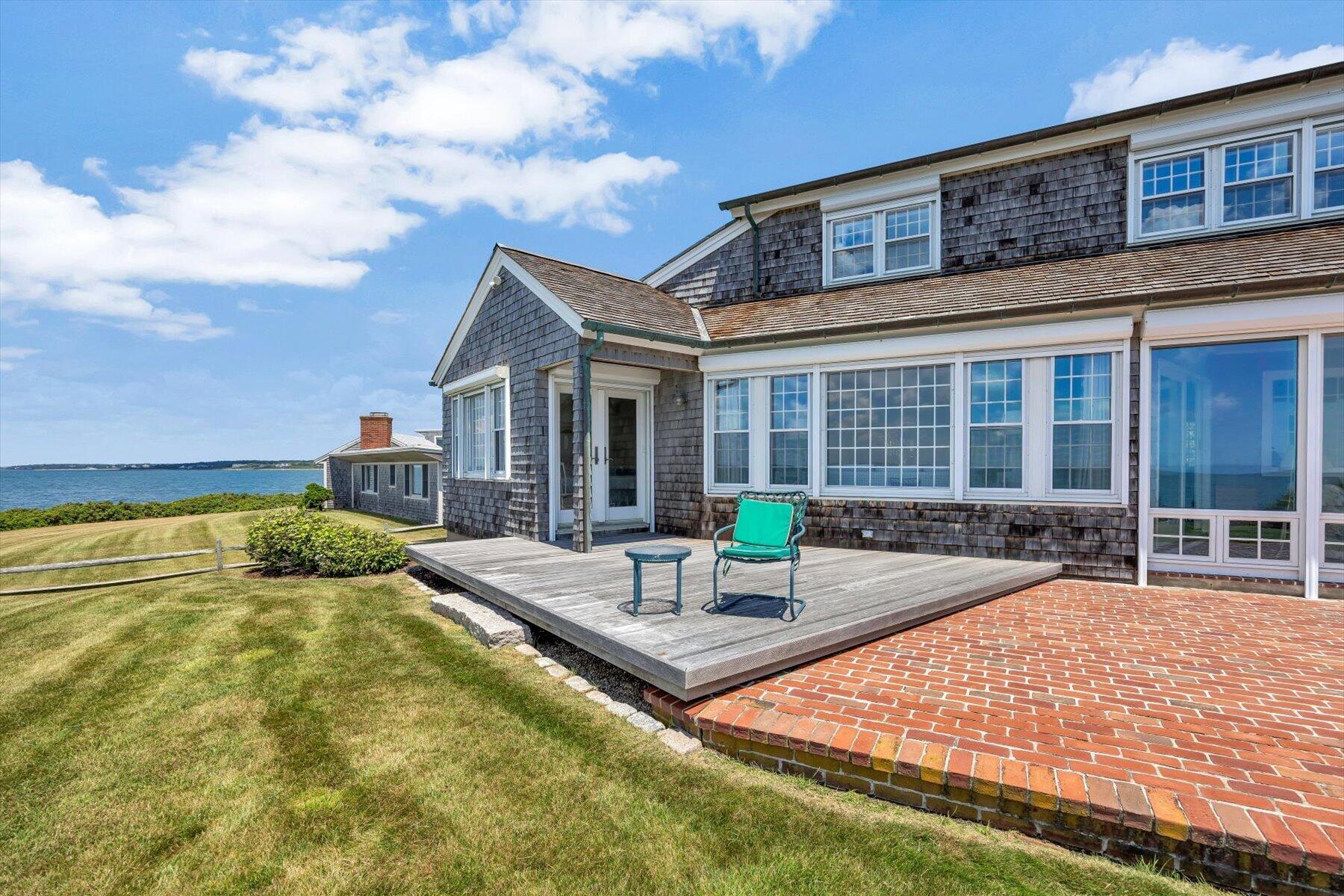 31 Sunset Point Road North Falmouth, MA 02556 - Photo 14 of 49 Multiple Seating Areas