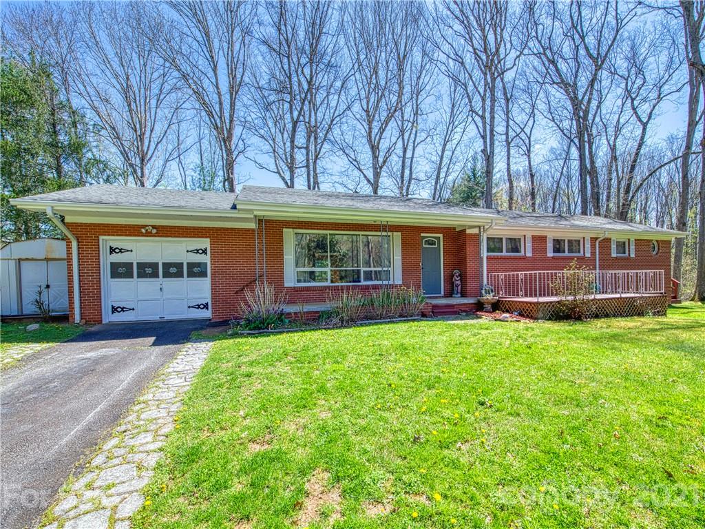 720 Iron Duff Road, Waynesville, NC 28785 Compass