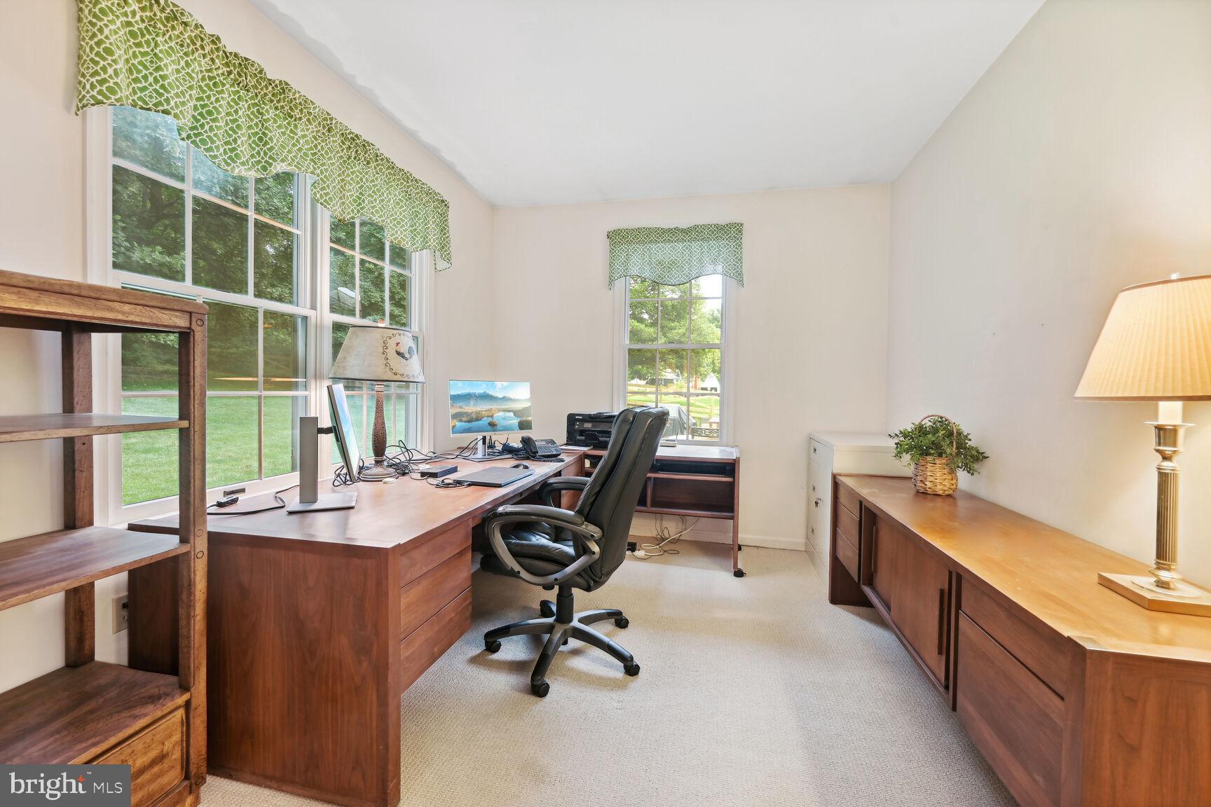 7413 Miller Fall Road Rockville, MD 20855 - Photo 24 of 63 Large office