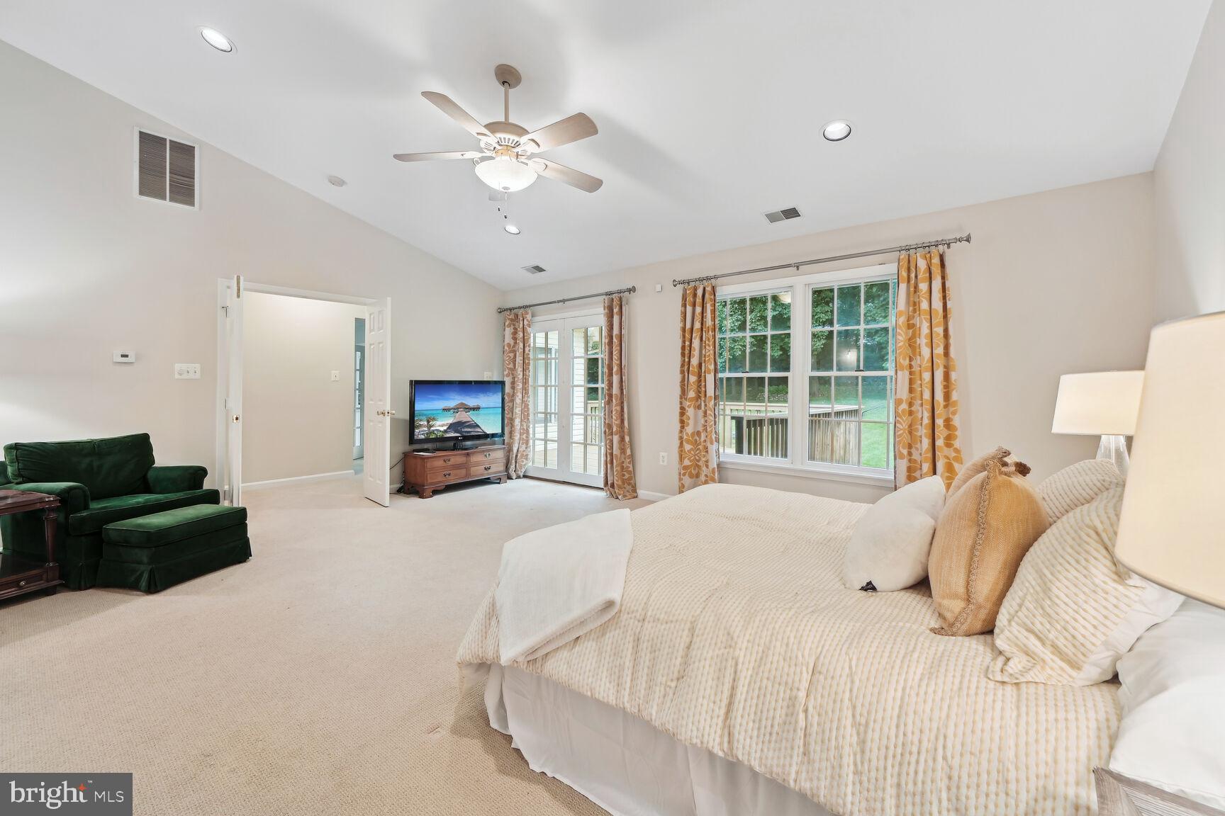 7413 Miller Fall Road Rockville, MD 20855 - Photo 33 of 63 Vaulted ceiling and fan in huge primary suite
