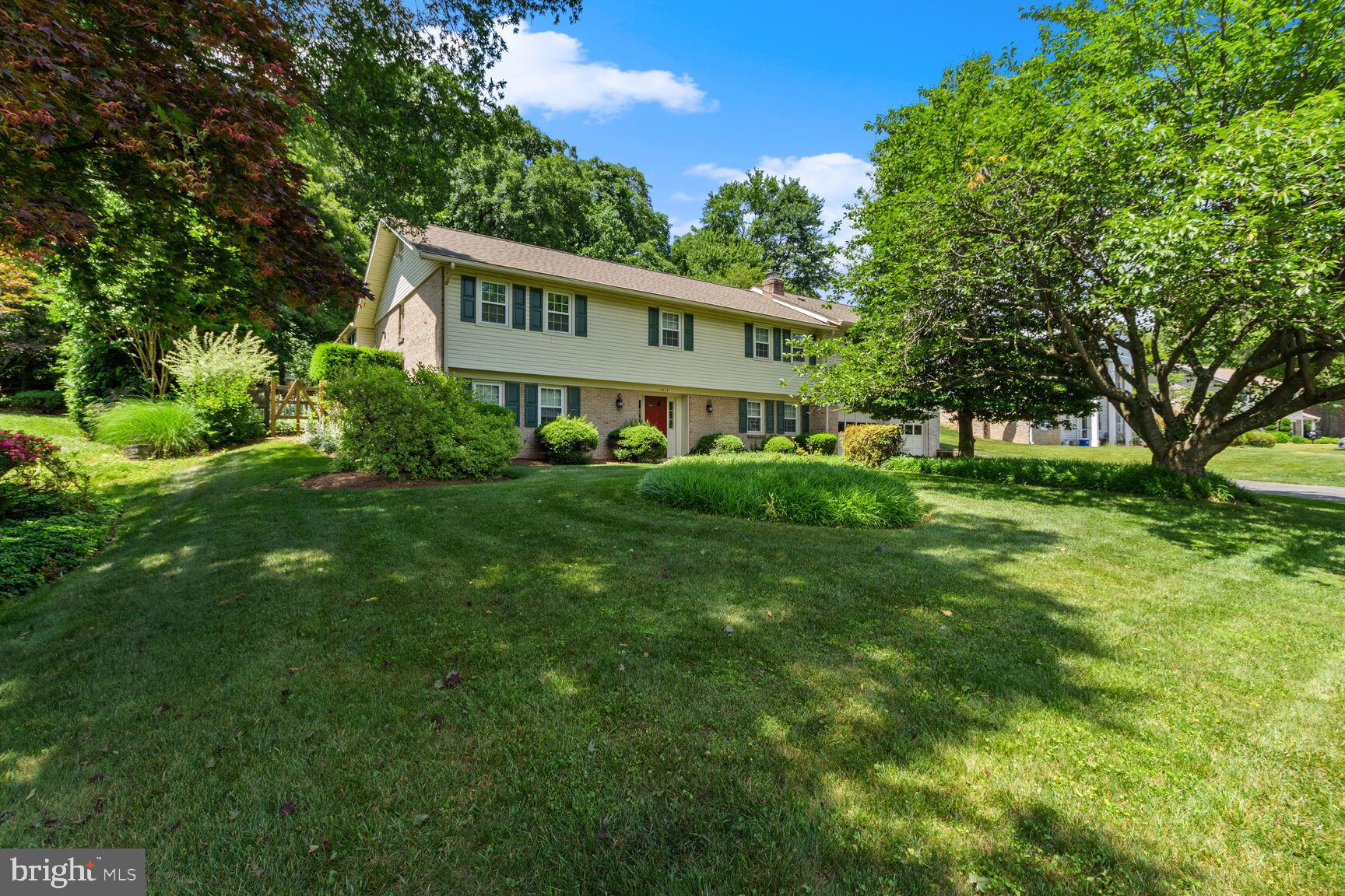7413 Miller Fall Road Rockville, MD 20855 - Photo 4 of 63 Gallery Image 4