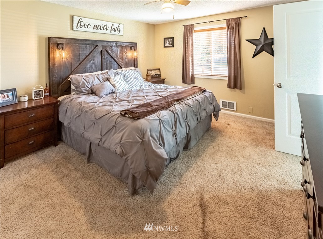 404 Cascade Way Lynden, WA 98264 - Photo 12 of 25 Gallery Image 12