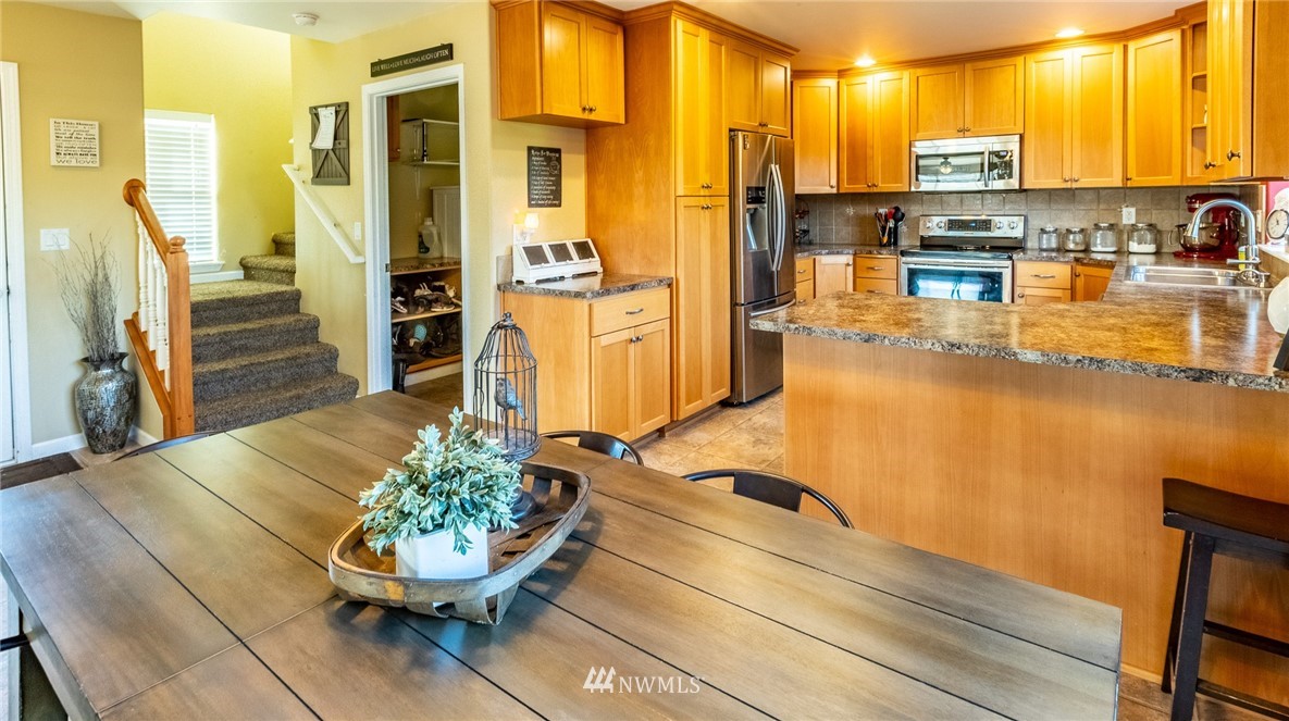 404 Cascade Way Lynden, WA 98264 - Photo 8 of 25 Gallery Image 8