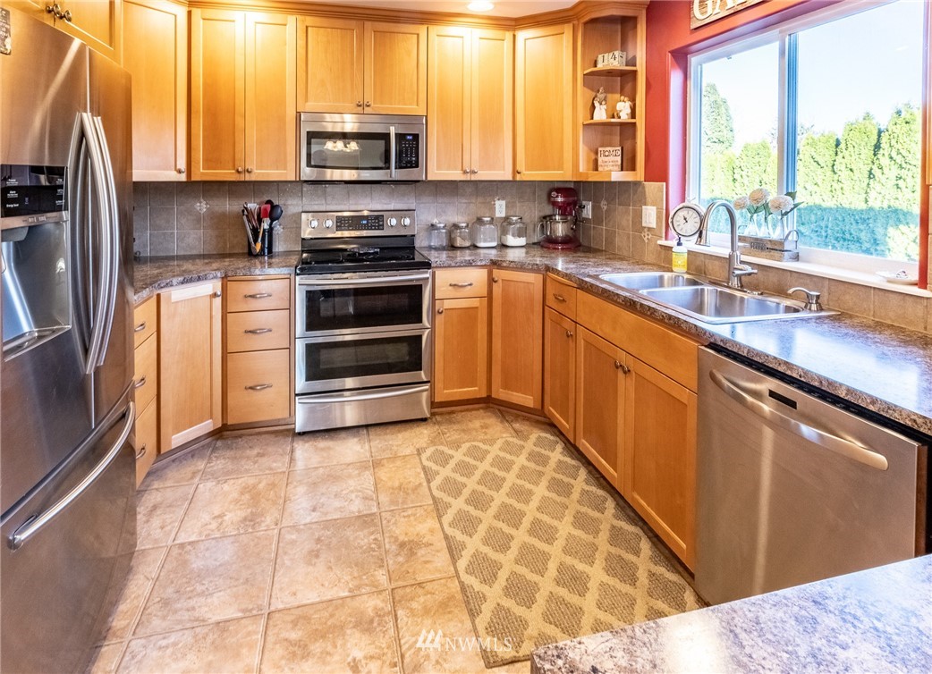 404 Cascade Way Lynden, WA 98264 - Photo 10 of 25 Gallery Image 10