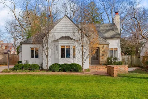 $679,000 | 5509 Norwood Road, Fairway, KS 66205