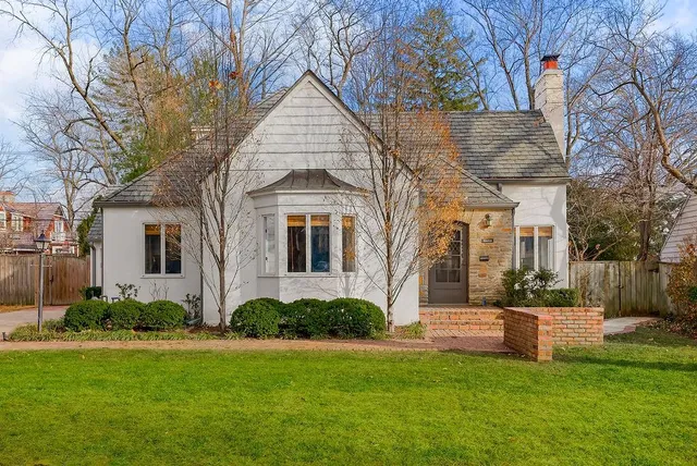 $679,000 | 5509 Norwood Road, Fairway, KS 66205