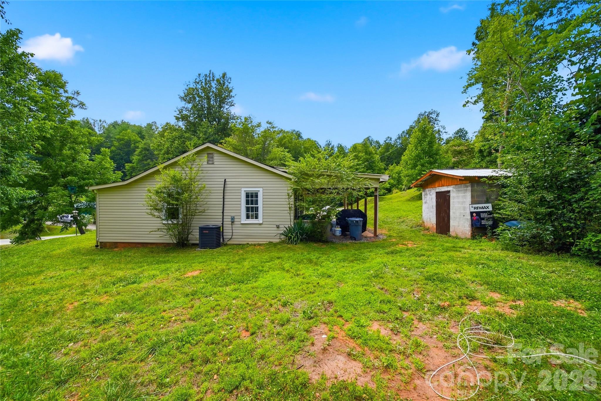4710 Overland Road Lenoir, NC 28645 - Photo 27 of 37