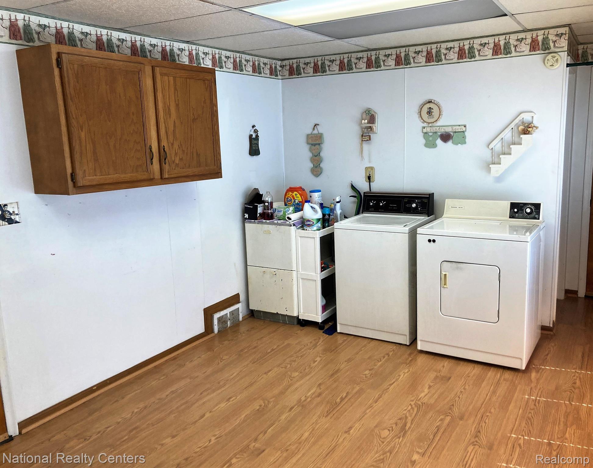 614 South Sheldon Road Plymouth, MI 48170 - Photo 13 of 46 Laundry Area and More