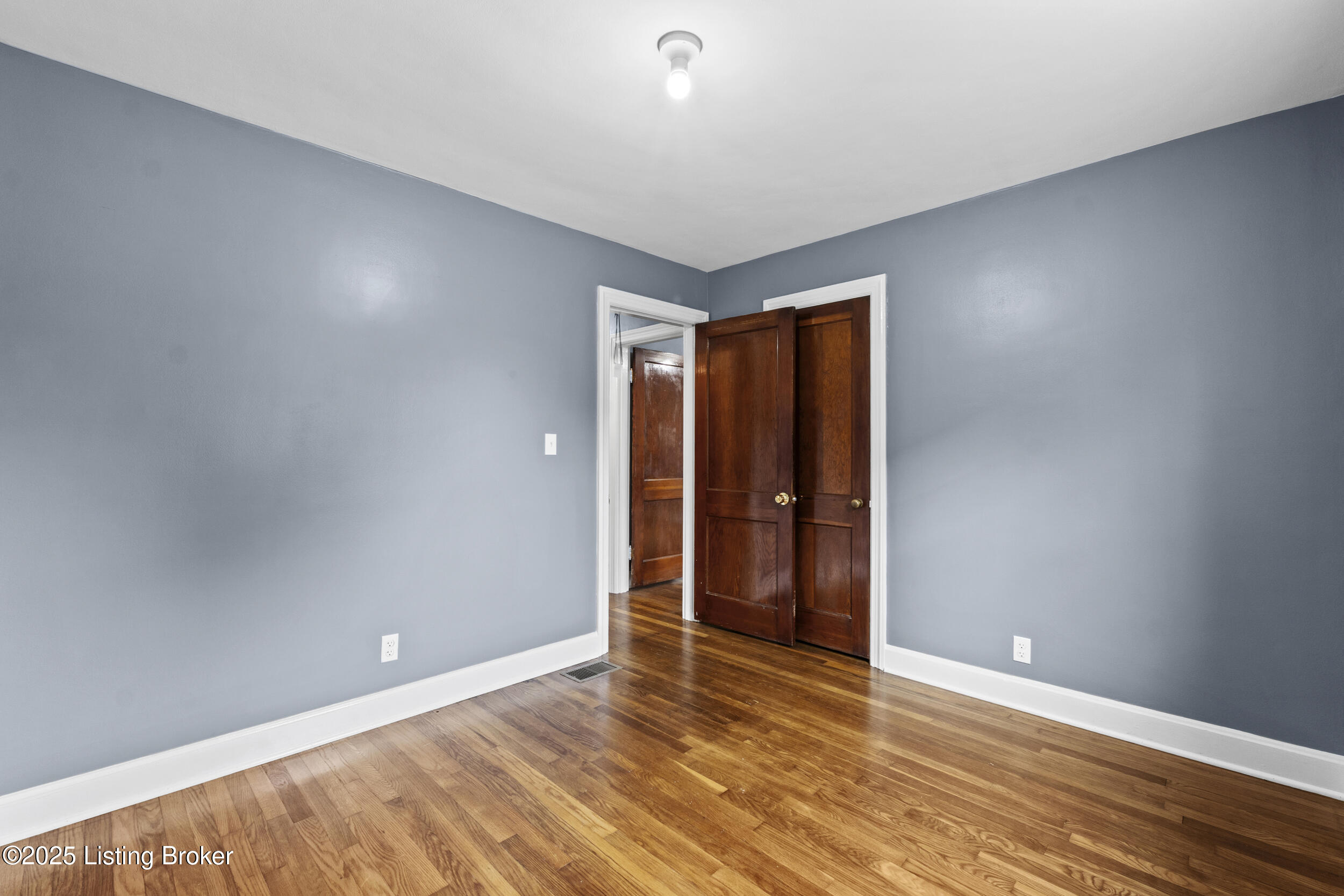 2906 Ralph Avenue Louisville, KY 40216 - Photo 14 of 32 dsc08673