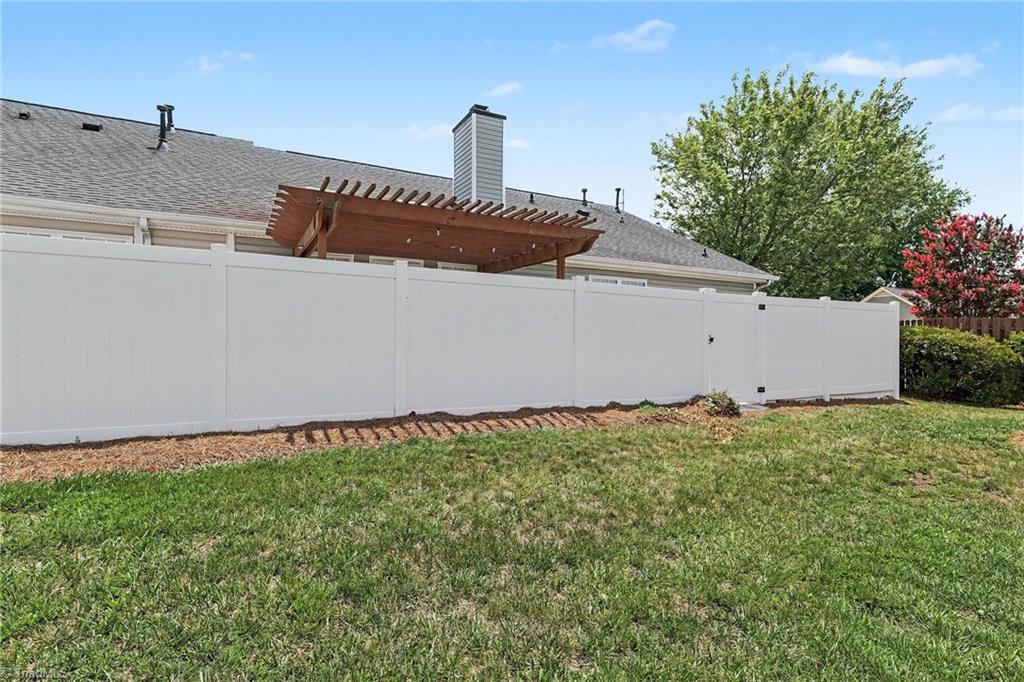 4405 Single Tree Lane High Point, NC 27265 - Photo 26 of 28