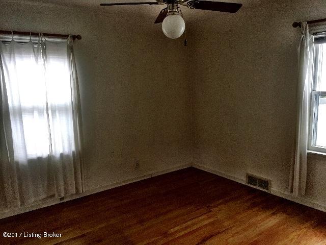 223 Merriman Road Louisville, KY 40207 - Photo 4 of 20 Artdogtx_IMG_5511