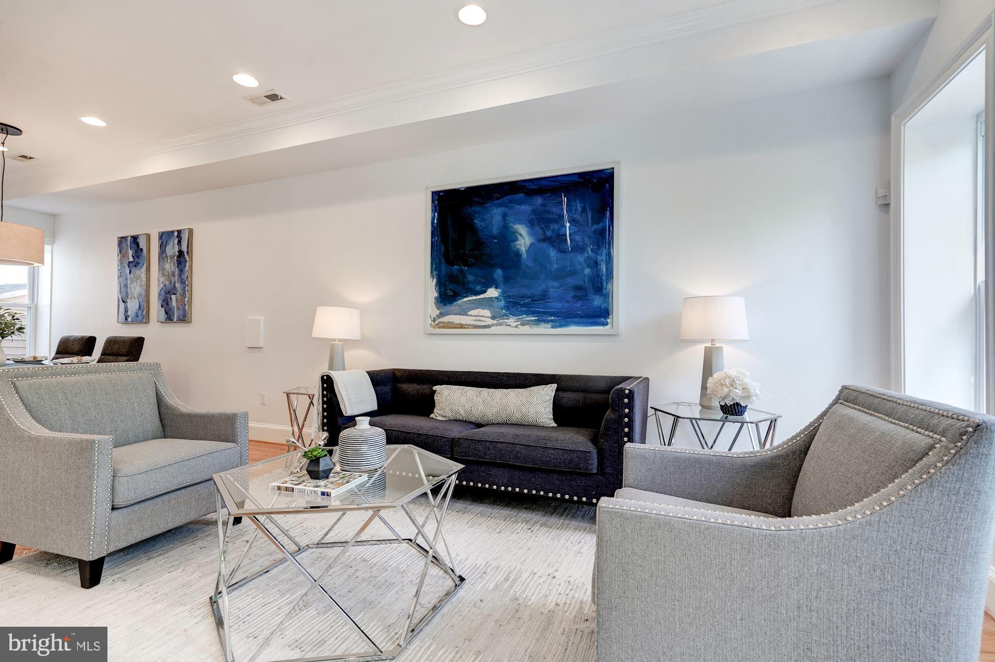 1210 I Street Northeast Washington, DC 20002 - Photo 5 of 28 Living Room