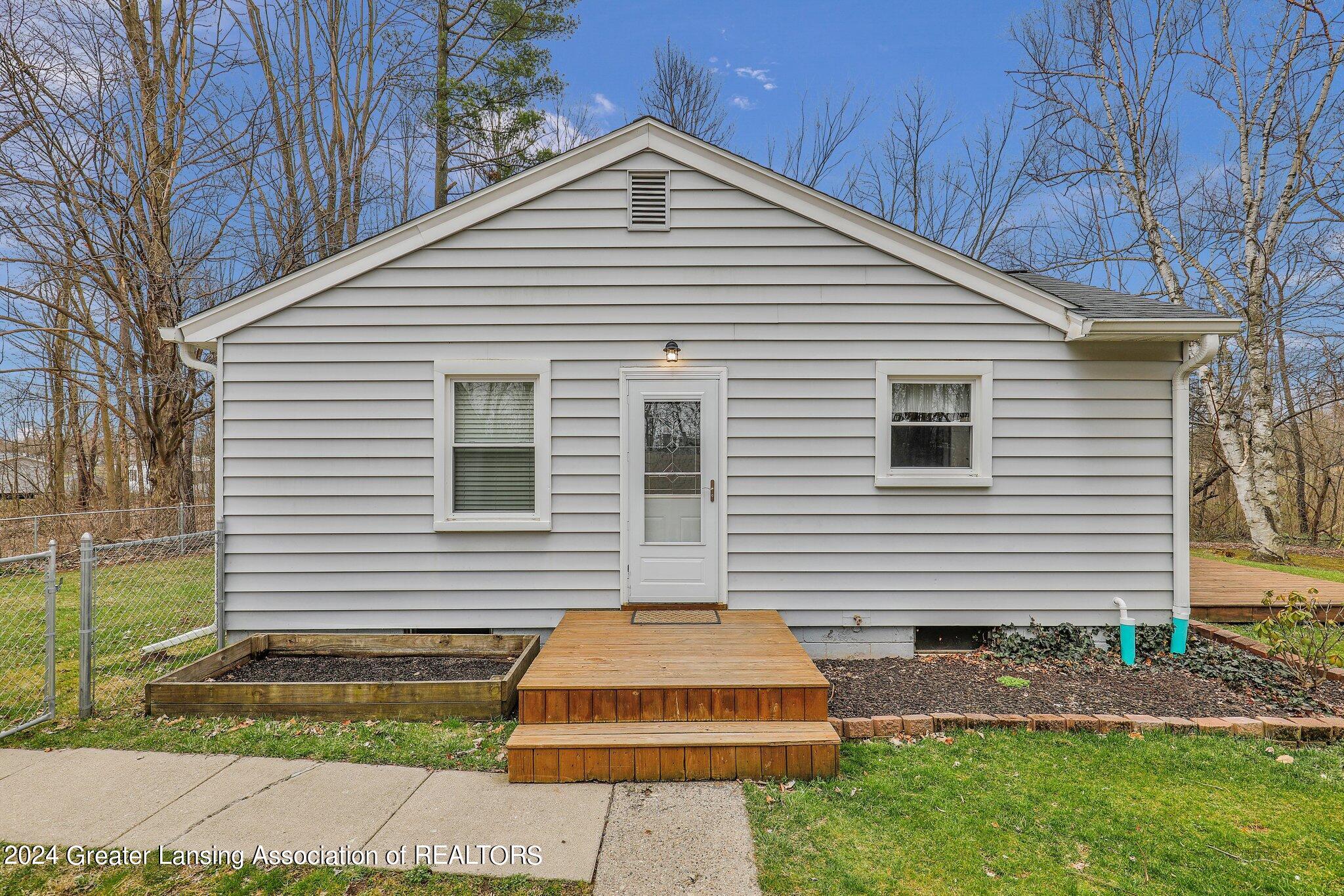6227 News Road Dimondale, MI 48821 - Photo 31 of 35 37-web-or-mls-Open Ended Media-37