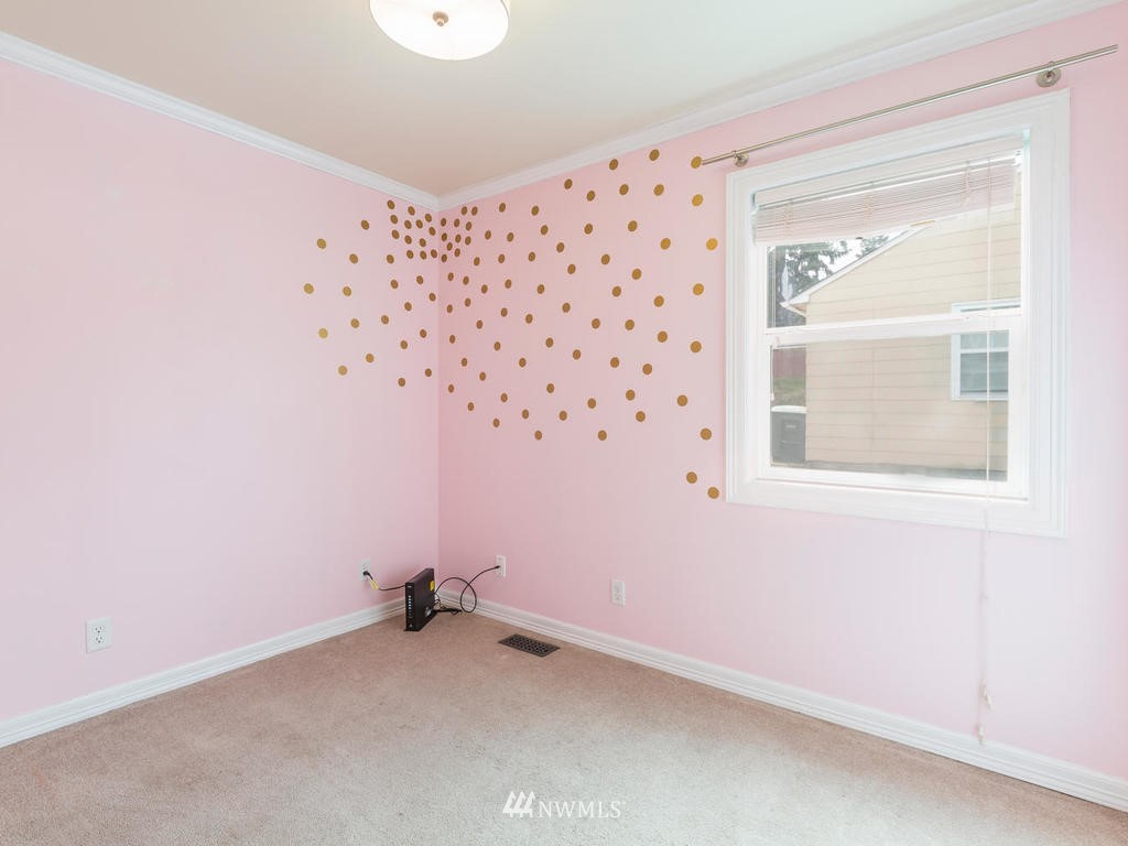 3201 Southwest Roxbury Street Seattle, WA 98126 - Photo 18 of 25 Gallery Image 18