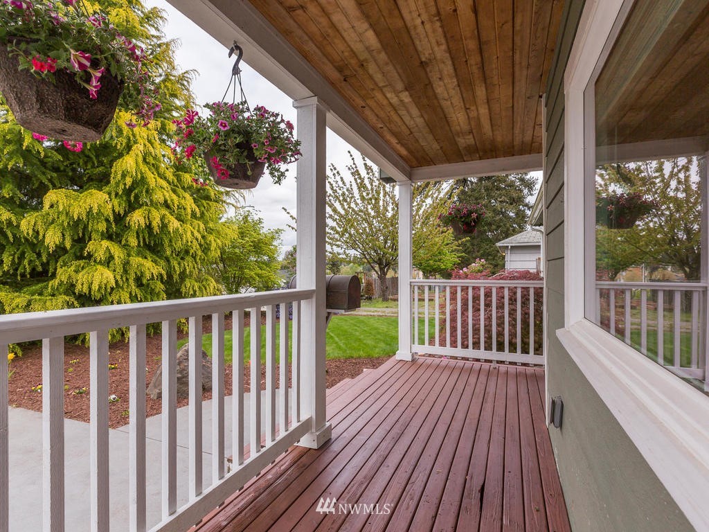 3201 Southwest Roxbury Street Seattle, WA 98126 - Photo 3 of 25 Gallery Image 3