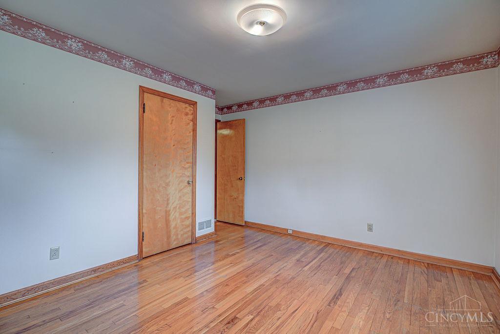 3536 Poole Road Cincinnati, OH 45251 - Photo 21 of 40 Gallery Image 21